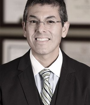 dr-gonzalez.jpg